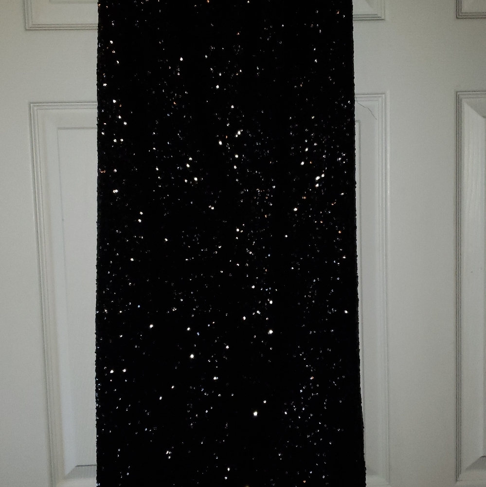 Long pencil skirt